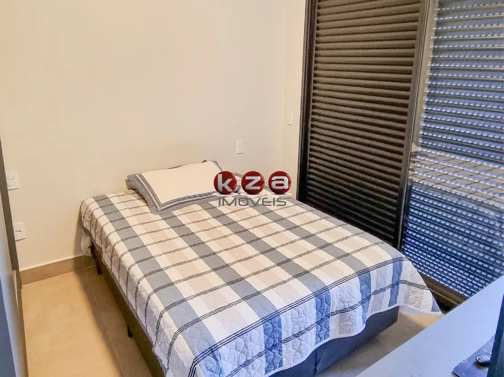 Imagem Imóvel de Alto Padrão: Casa em Condomínio à Venda em Valinhos-SP, no Residencial Vivenda das Pitangueiras - 3 suítes, 270m².