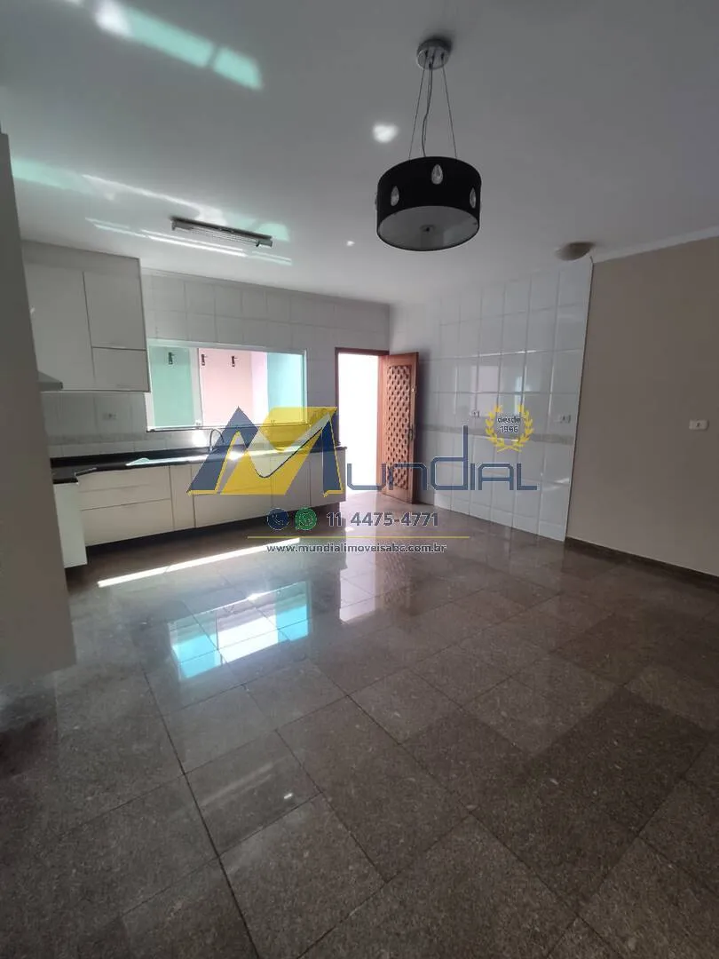 Imagem Sobrado para Locação em Santo André - Conforto, Espaço e Excelente Local.