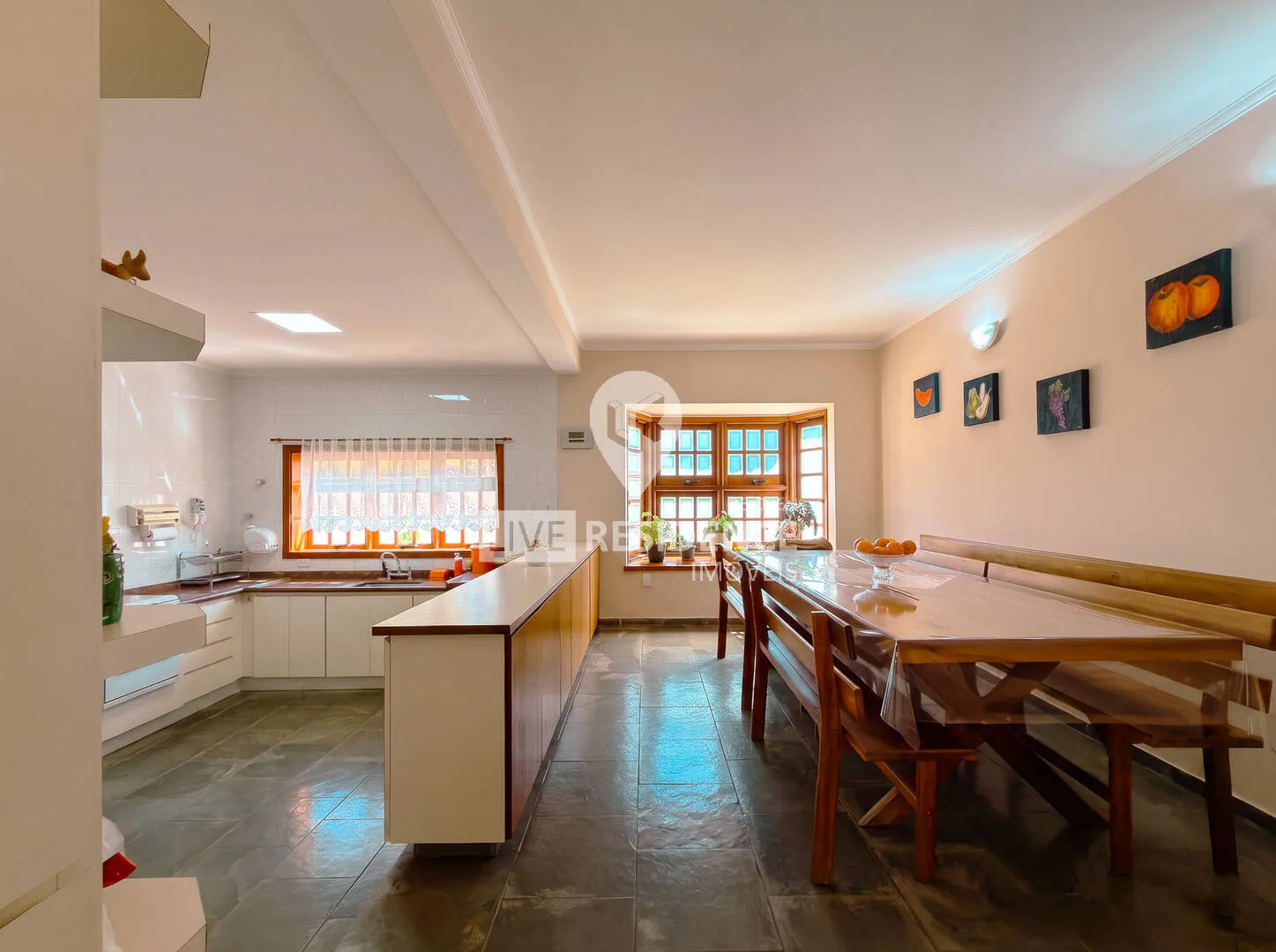 Imagem Chácara com espaço gourmet, churrasqueira e forno de pizza