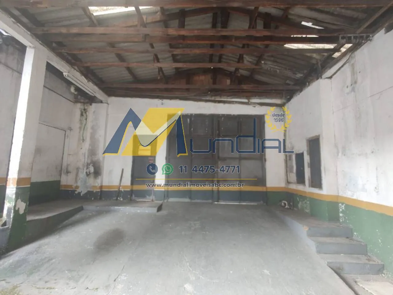 Imagem Galpão para Alugar com 944m² e 70 vagas!!!