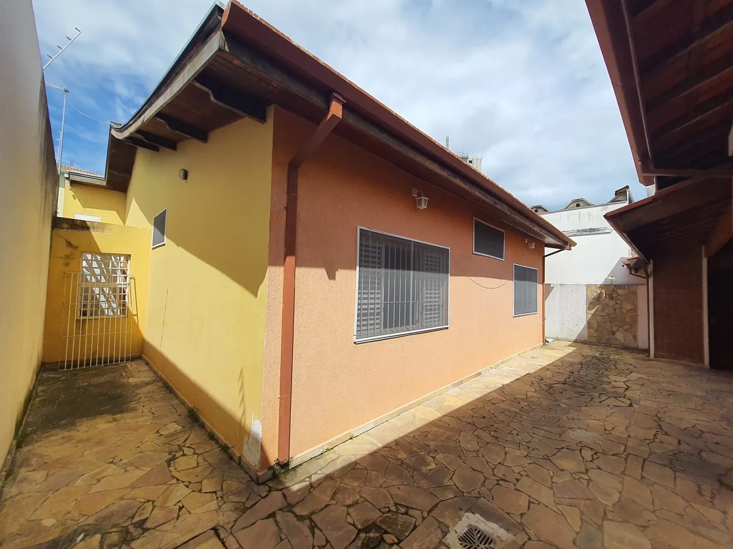 Imagem Comercial à venda 2 Quartos, 1 Suite, 315M², Jardim das Nações, Taubaté - SP