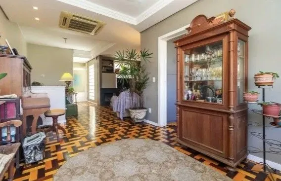 Imagem Casa para Venda - 115m², 3 dormitórios, 1 vaga - Petrópolis