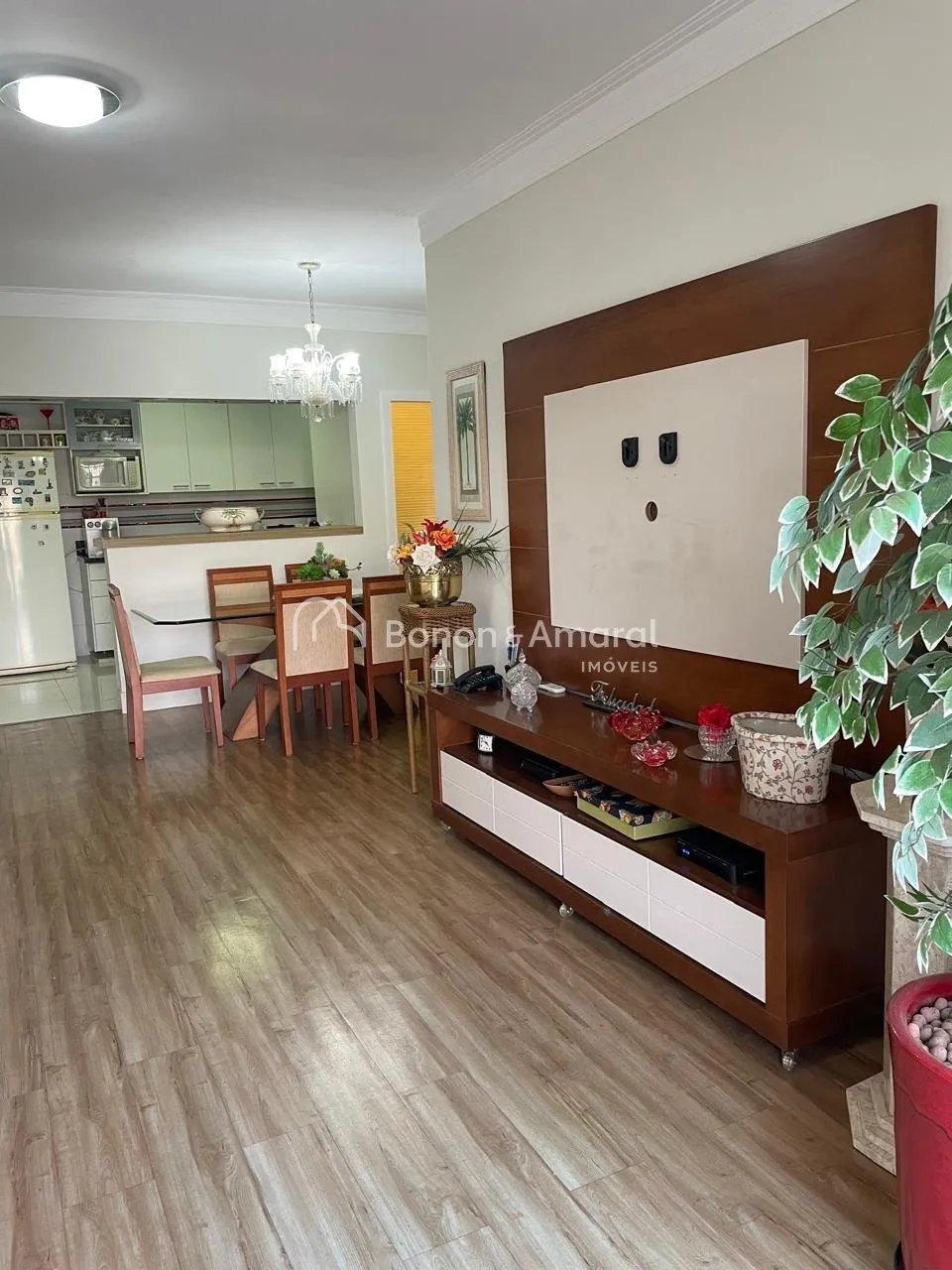 Imagem Apartamento com 3 dormitórios no coração do Cambui!