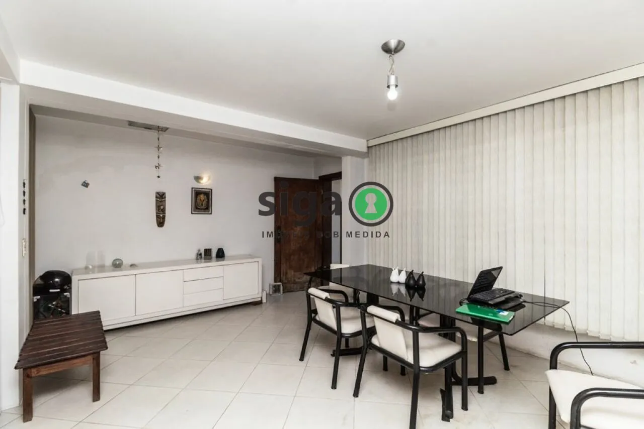 Imagem Sobrado em Campo Belo- 220m², 4 Quartos, 4 vagas disponível para Venda e locação!!!