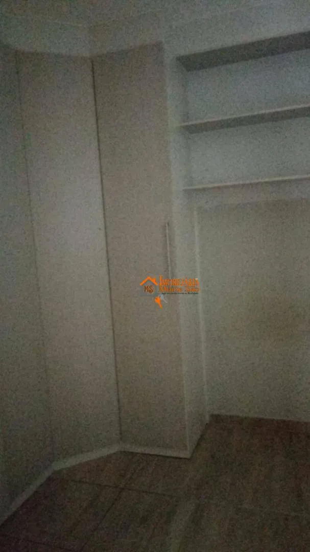 Imagem Sobrado com 3 dormitórios à venda, 200 m² por R$ 550.000,00 - Vila Carmela II - Guarulhos/SP