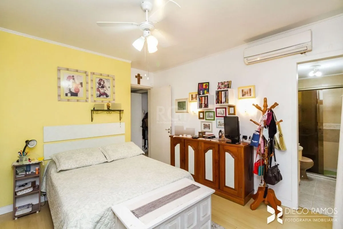 Imagem Apartamento para Venda - 111m², 3 dormitórios, sendo 1 suites, 2 vagas - Menino Deus