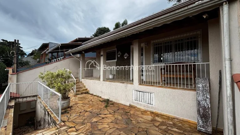 Imagem Casa térrea, com escada para acesso,
bem localizada no bairro Nova Sousas,
terreno de 300 m² e 197...