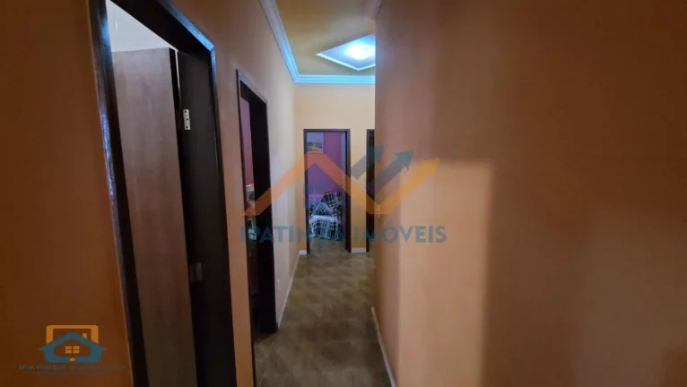 Imagem Casa com Lote grande no Bairro Veneza - Ipatinga