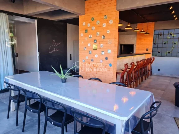 Foto do imóvel CASA 4 QUARTOS ALUGUEL - PRAIA BRAVA ITAJAI -SC em Rua Flamboyants