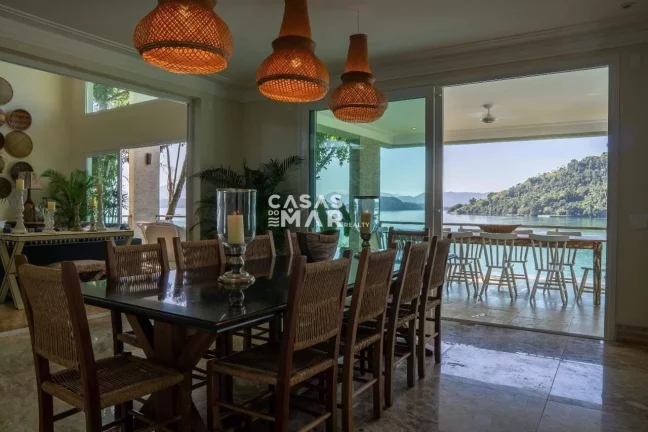 Imagem Casa de luxo à beira-mar em Angra dos Reis-RJ: 16 quartos, 16 suítes, 16 banheiros, 6 vagas de garagem, 200.000m² de área!