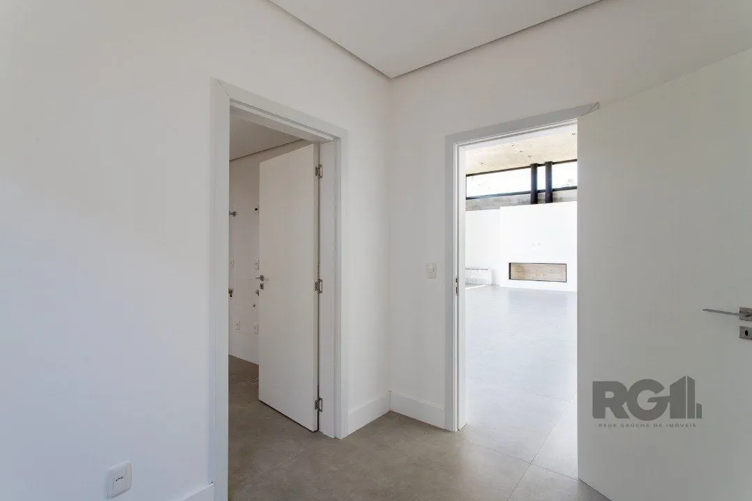 Imagem A Casa Le Mans, uma residência térrea de esquina com 389,48m2 de área coberta