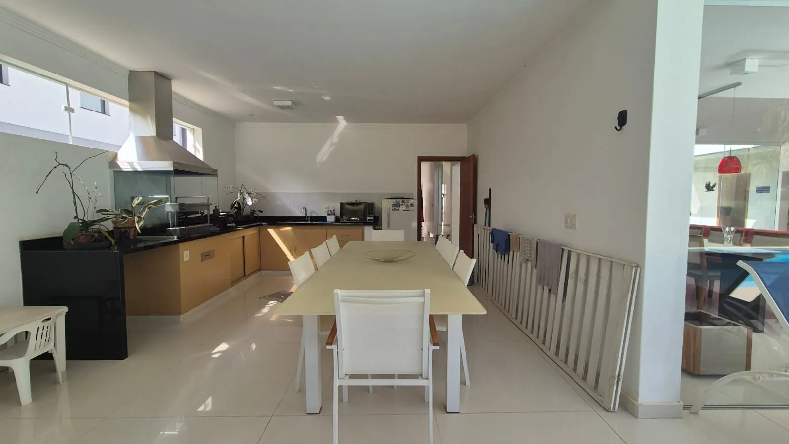 Imagem Casa de Condomínio com 3 Quartos e 4 banheiros à Venda, 448 m² por R$ 3.900.
