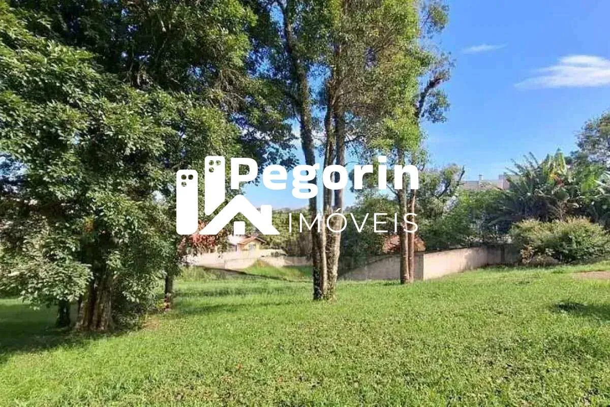 Imagem Terreno Com casa à venda em Campo Largo