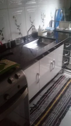 Imagem Apartamento térreo, o qual possui, 2 dormitórios, sala, cozinha, banheiro e lavandeira. Área de l...