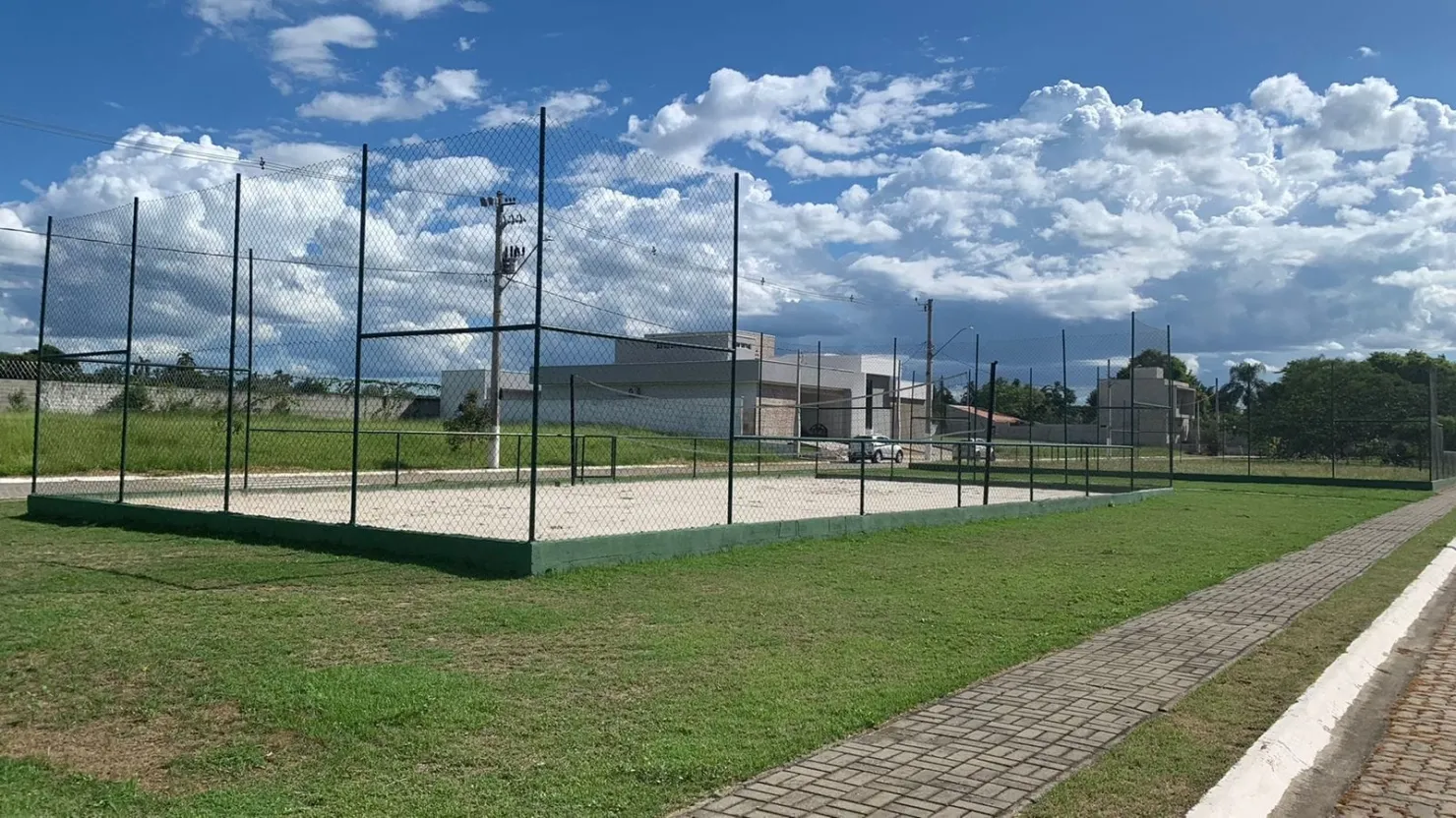 Imagem Terreno de 360m² à Venda no Loteamento Res. Lilian Schneider - Quiririm