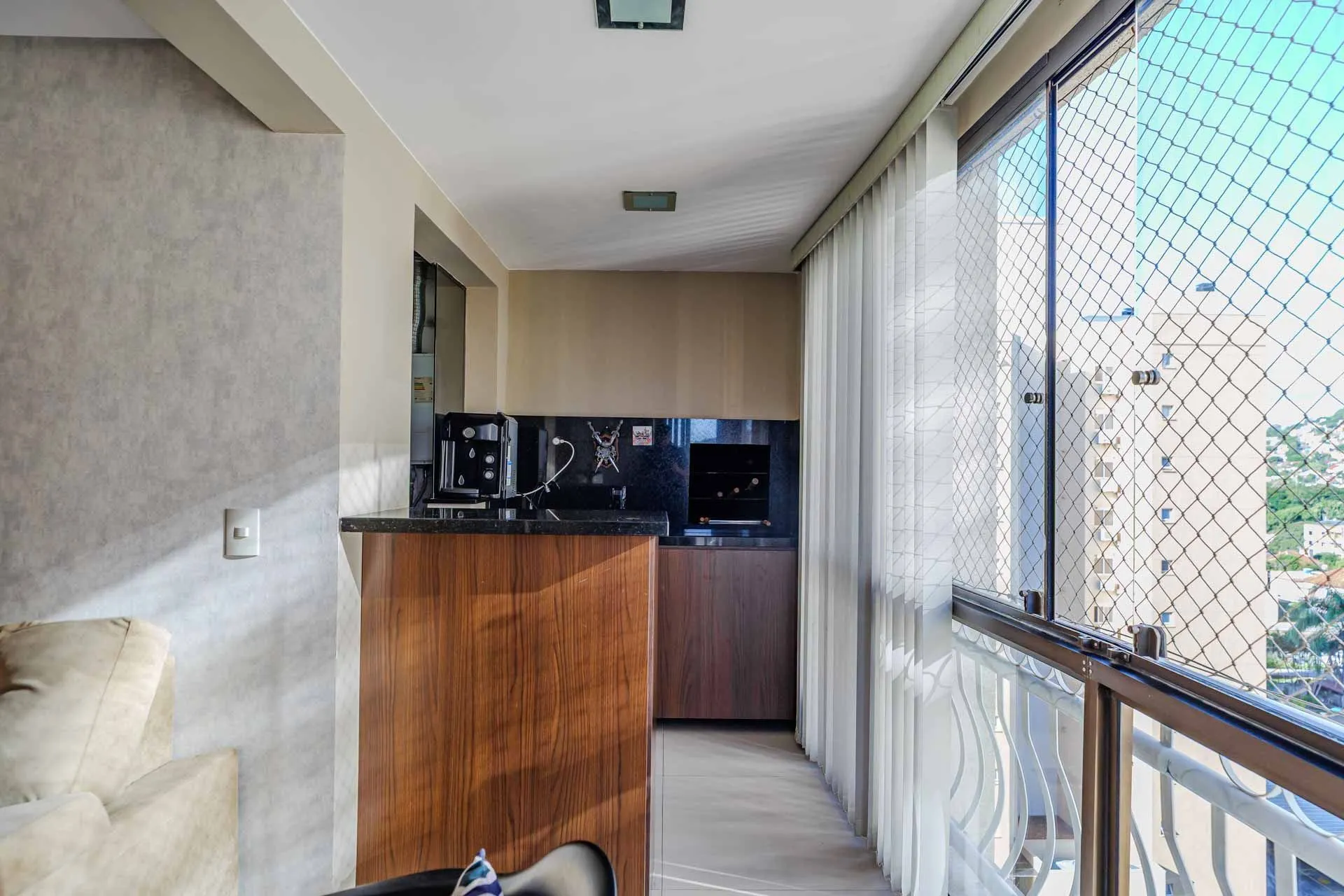 Imagem Apartamento para Venda - 93.43m², 3 dormitórios, sendo 1 suites, 2 vagas - Teresópolis