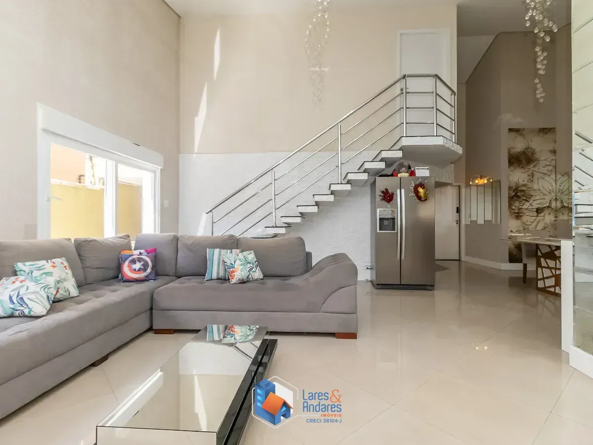 Imagem Casa para venda em City América com 4 quartos, sendo 2 suítes, 246m²