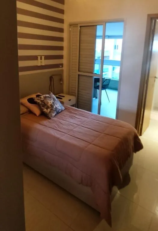 Imagem APARTAMENTO COM 212,00 m² - CANTO DO FORTE - PRAIA GRANDE SP