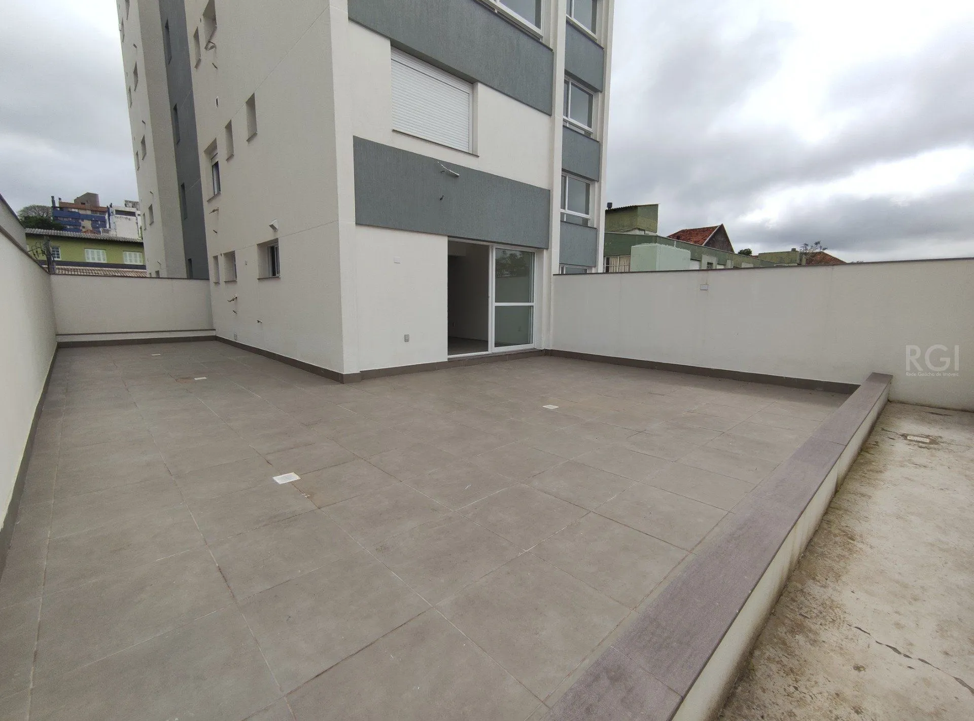 Imagem Duplex para Venda - 179.08m², 2 dormitórios, sendo 2 suites, 2 vagas - Petrópolis