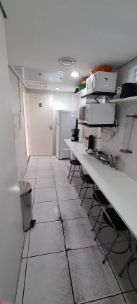 Imagem Conjunto Comercial à Venda em São Paulo-SP Várzea da Barra Funda 1 Sala 6 Vagas 204m² Área