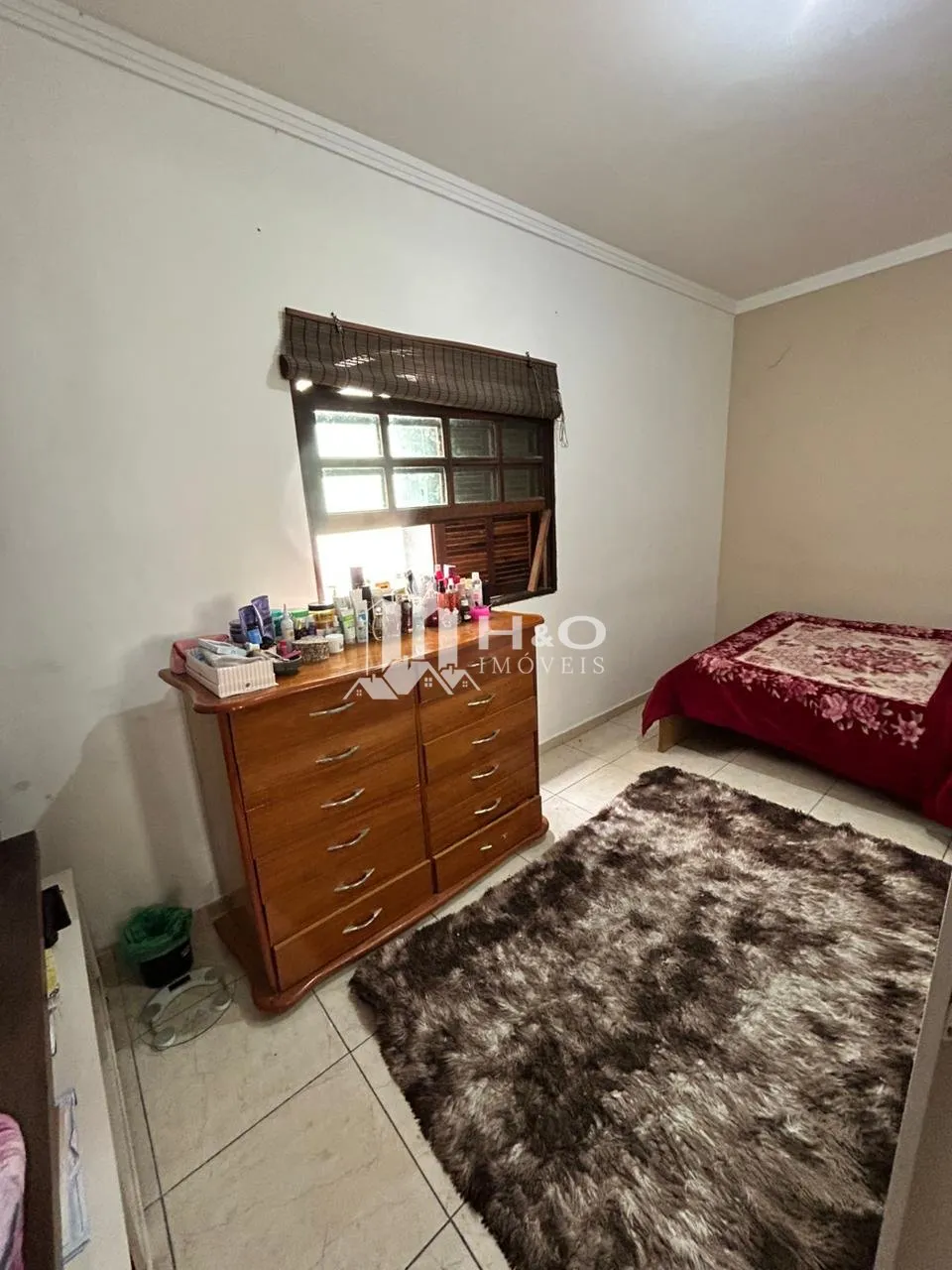 Imagem Casa Ampla à Venda na Fazenda Aricanduva - 4 Dormitórios, Suíte, Edícula e Quintal! 200m2 - R$545.000,00