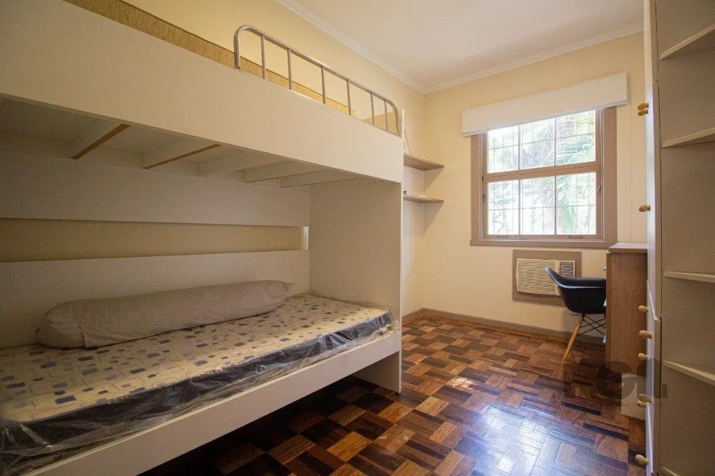 Imagem Apartamento de 3 dormitórios no bairro Petrópolis