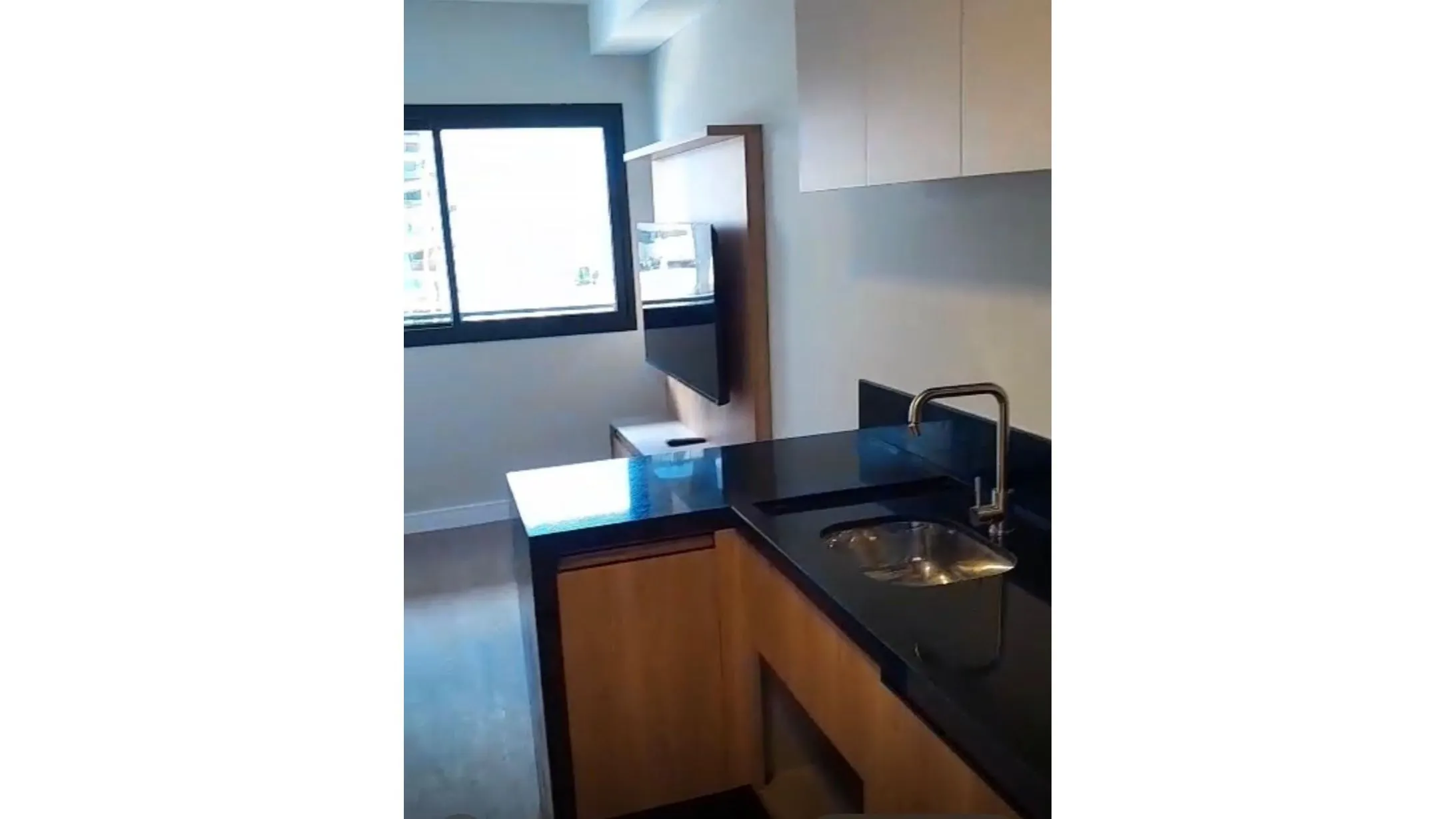 Foto do imóvel Apartamento à venda em Porto Alegre, Mont´Serrat, com 1 quarto, 37m2
