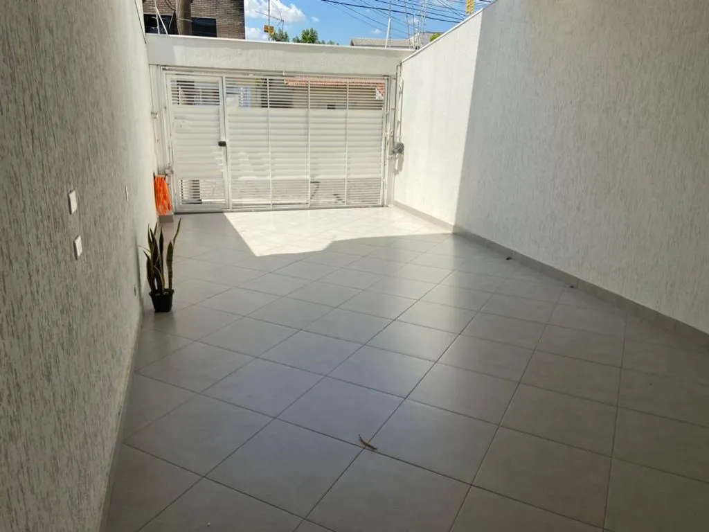 Imagem Sobrado de luxo com 4 quartos, 2 suítes e 4 vagas na Vila Alpina - Santo André-SP: Oportunidade única!