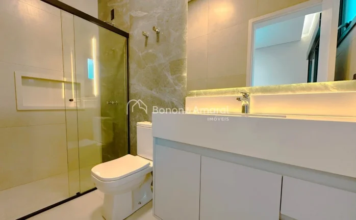 Imagem Maravilhosa casa térrea, acabamento de primeira, com 3 quartos sendo 3 suítes e a master com close...