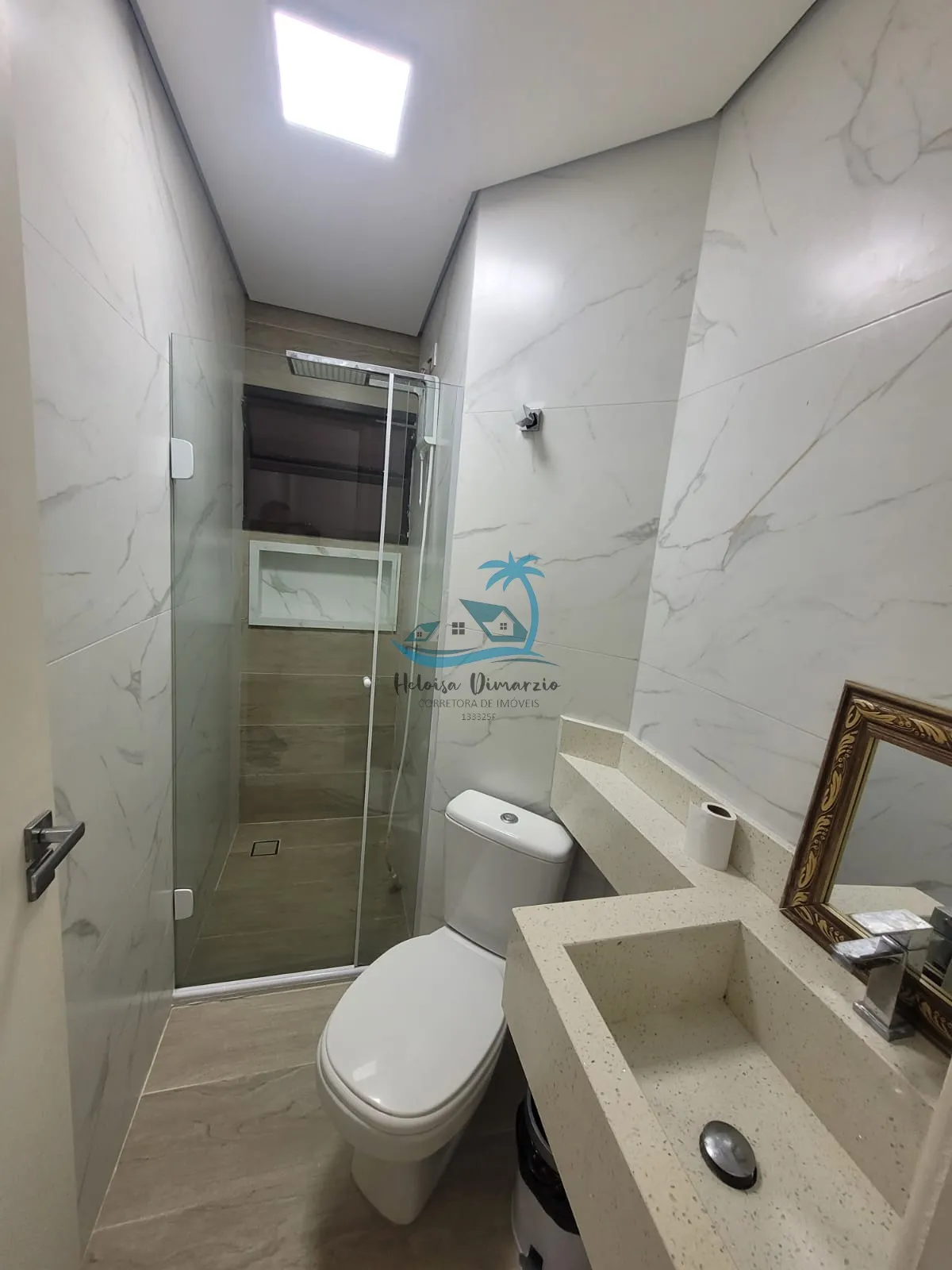 Imagem Apartamento com 3 dormitórios, mobiliado, à venda em Ubatuba, a 400m da Praia Grande