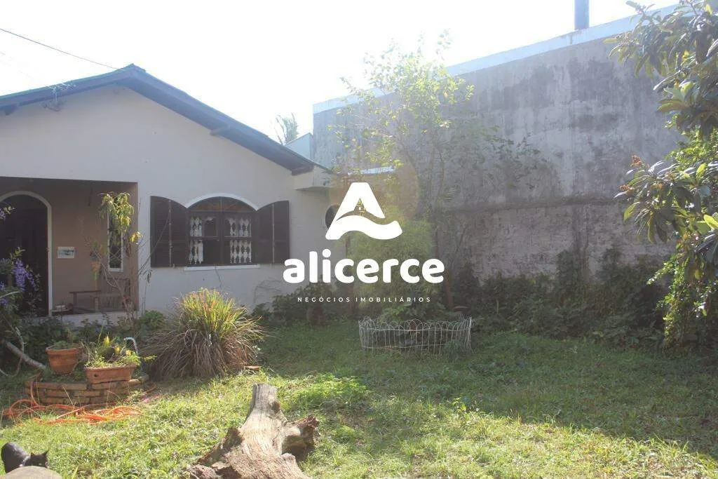 Imagem Terreno com Casa à venda l 2.085,85m² l Tapera da Base - Florianópolis/SC