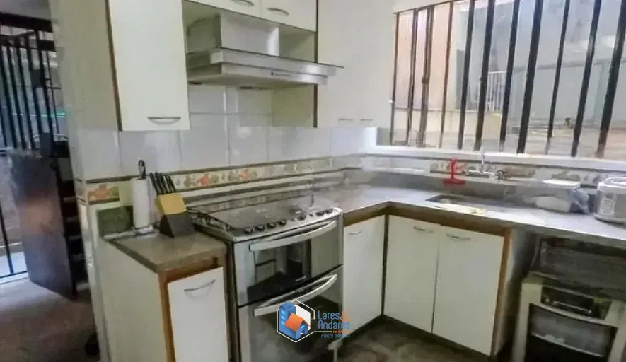 Imagem Casa para venda em Vila Mariana com 4 quartos, sendo 4 suítes, 336m²