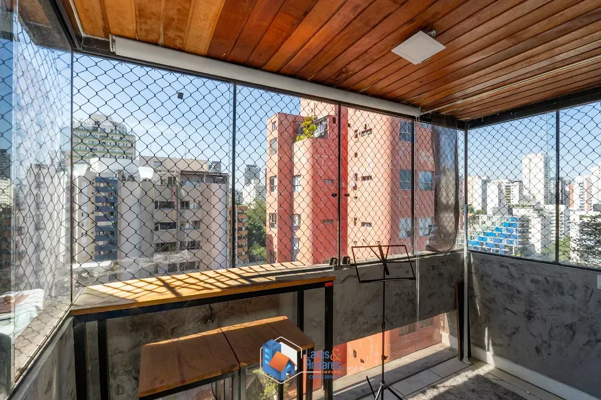 Imagem Cobertura para venda em Pinheiros com 3 quartos, sendo 3 suítes, 165m²