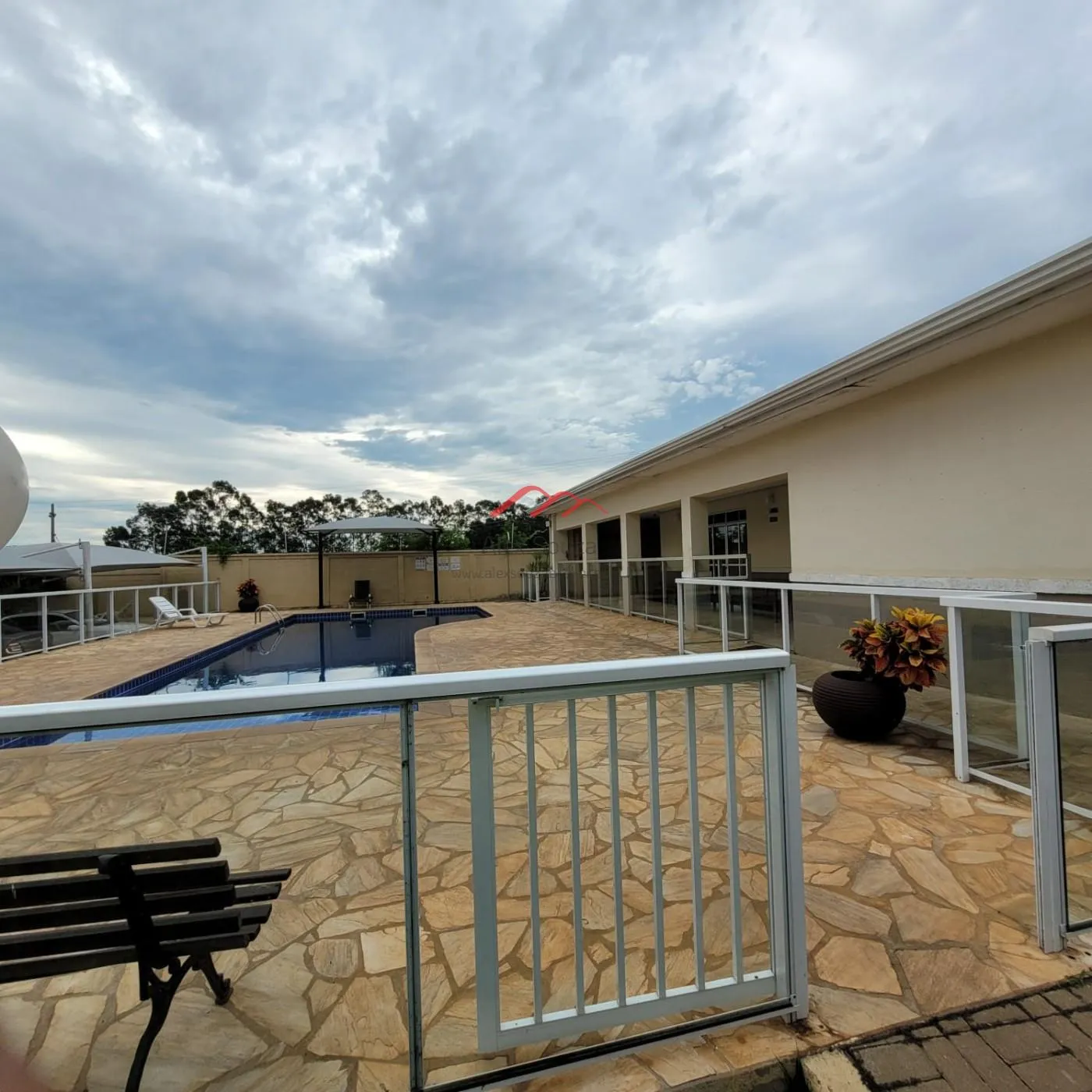 Imagem Apartamento para Venda em Hortolândia, Vila São Pedro, 2 dormitórios, 1 banheiro, 1 vaga