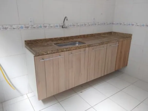 Casa de Condomínio com 2 Quartos para Alugar, 79 m² em Maria Paula - São Gonçalo