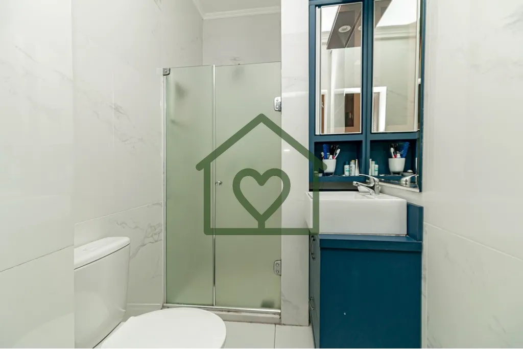 Imagem Apartamento Garden à venda no Centro Histórico de Porto Alegre, com 145,12 m2 de área privativa e...