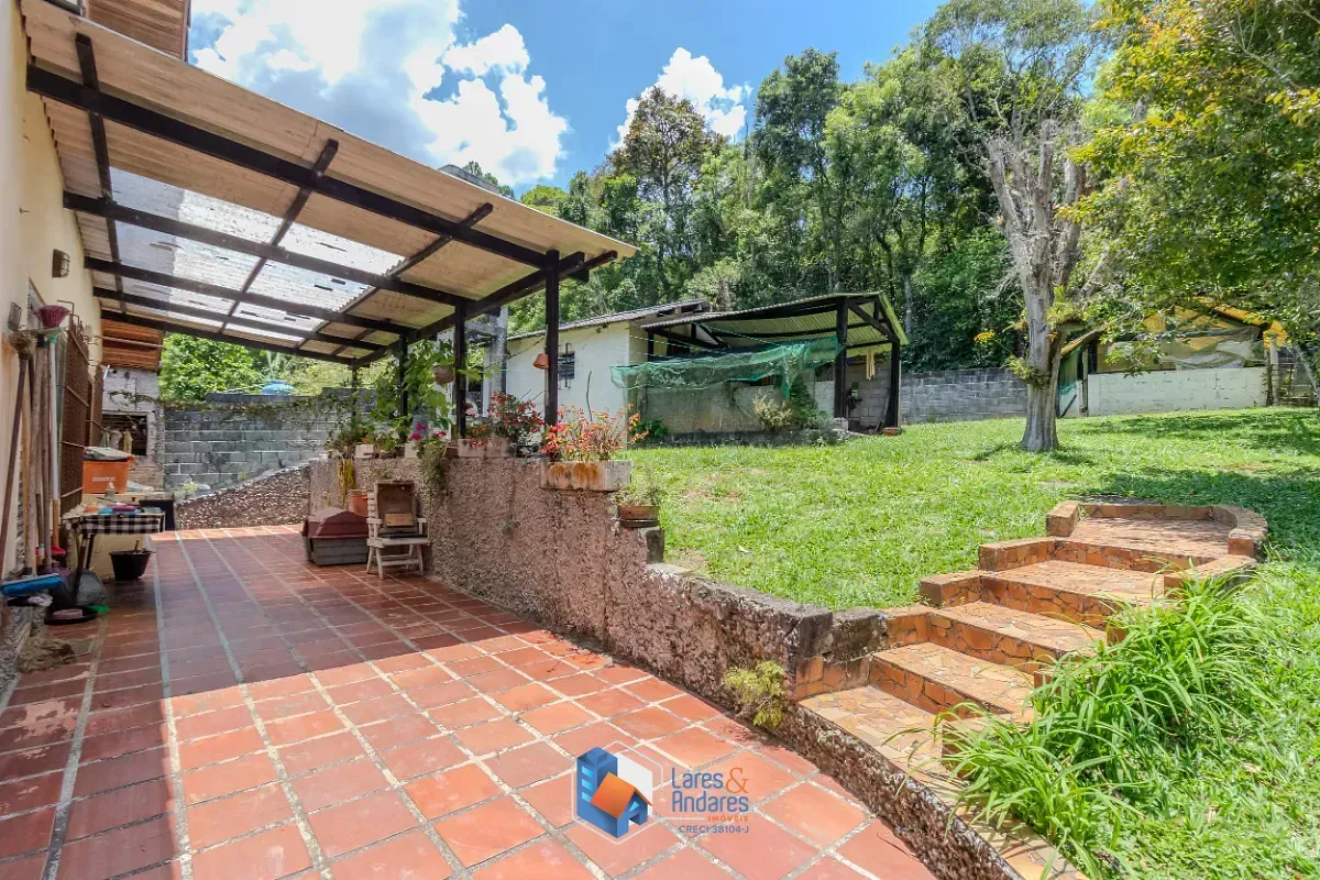 Imagem Casa para venda em Chácara Santo Hubertus com 4 quartos, 277m²