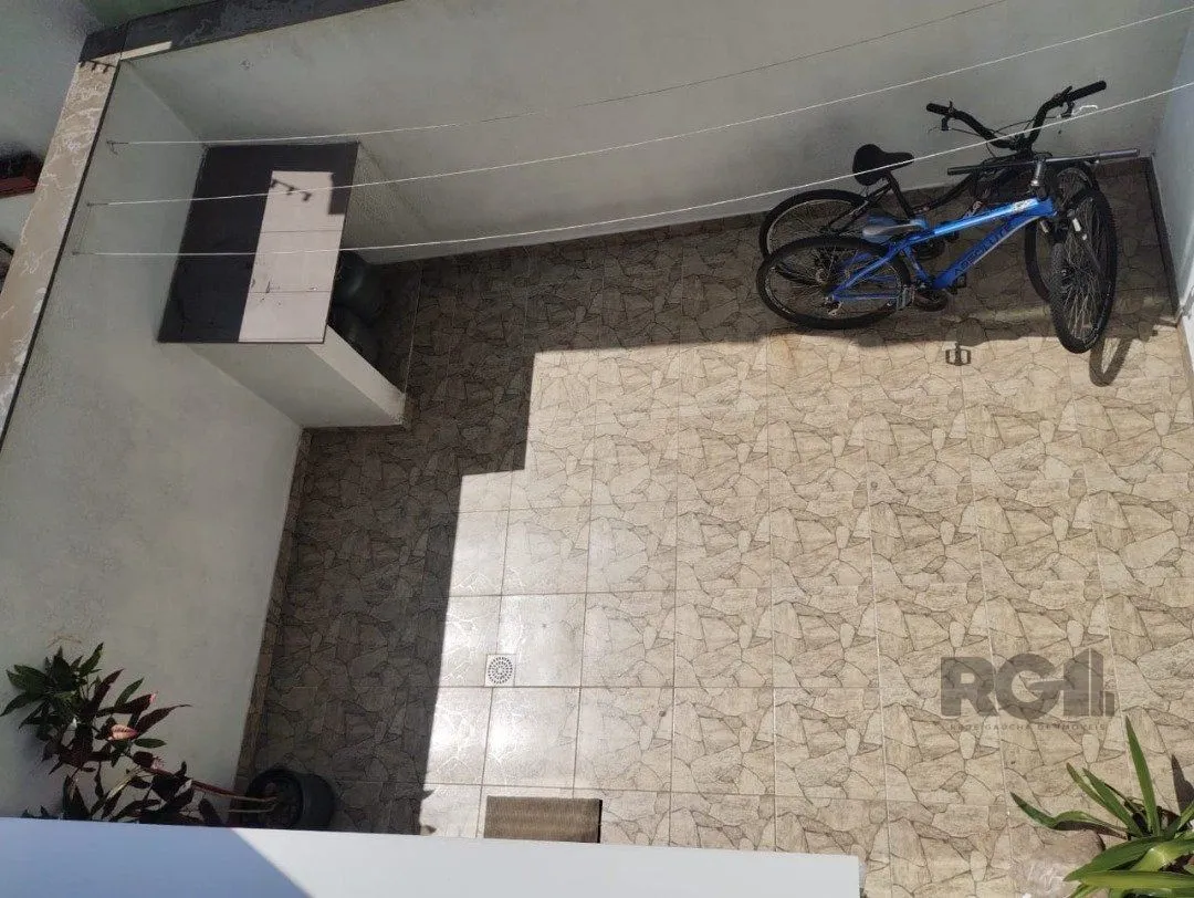 Imagem Casa para Venda - 178.4m², 3 dormitórios, sendo 1 suites, 2 vagas - Hípica
