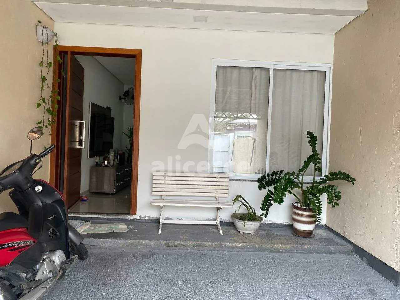 Imagem Sobrado à venda com 2 quartos 2 suítes, 85m² em Serraria São José