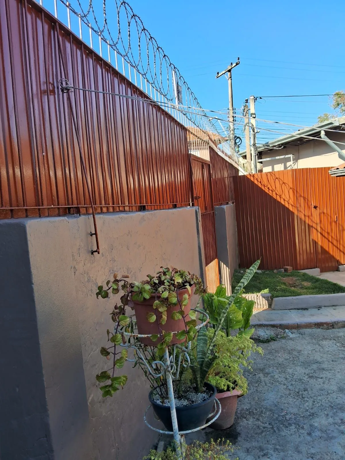 Imagem Casa para Venda - 132m², 3 dormitórios, sendo 1 suites, 3 vagas - Medianeira