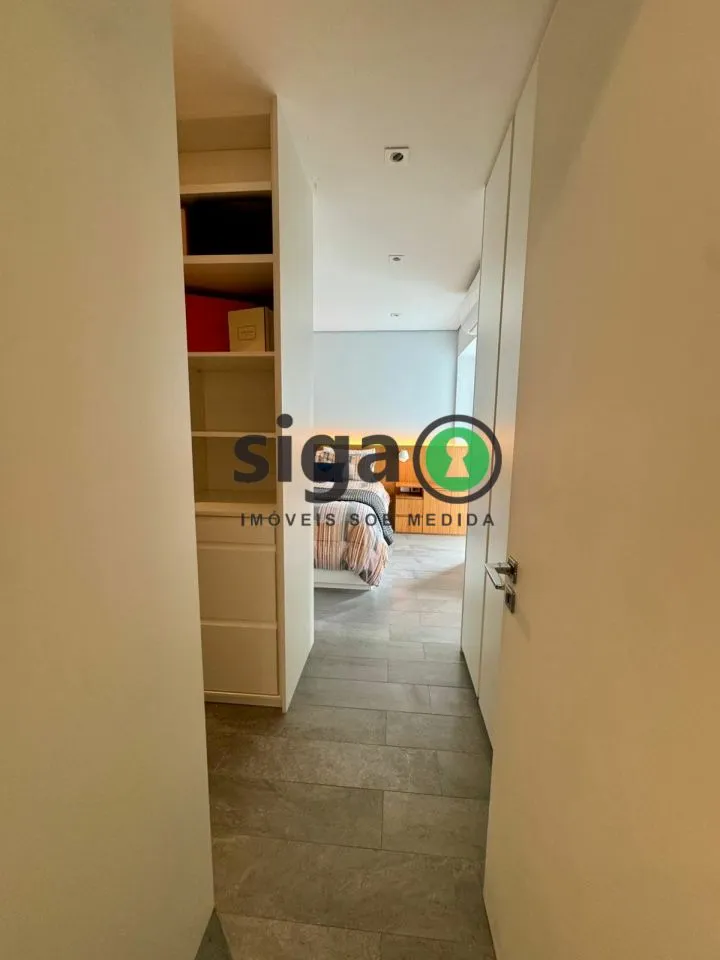 Imagem APARTAMENTO NO PANAMBY COM 3 SUÍTES Á VENDA, 3 VAGAS, QUADRA DE TENIS!!! REFORMADO!