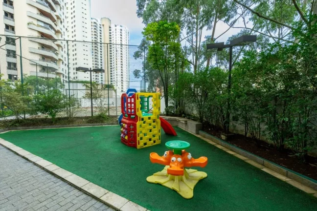 Imagem Apartamento à venda em São Paulo, Vila Suzana, com 3 quartos, 185m2