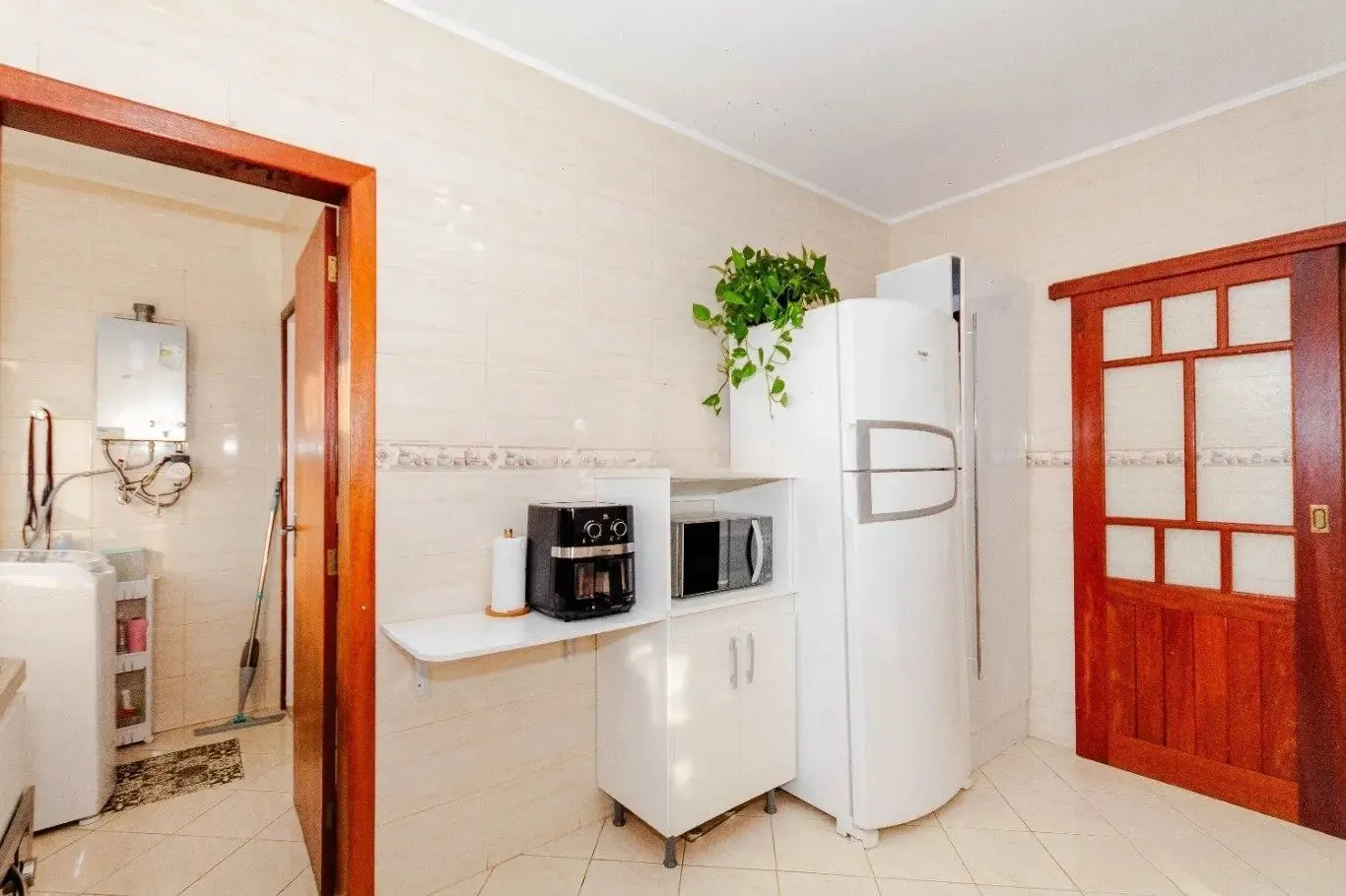 Imagem Ótima cobertura, 2 dormitórios e 1 dependência de empregada e 1 vaga coberta.