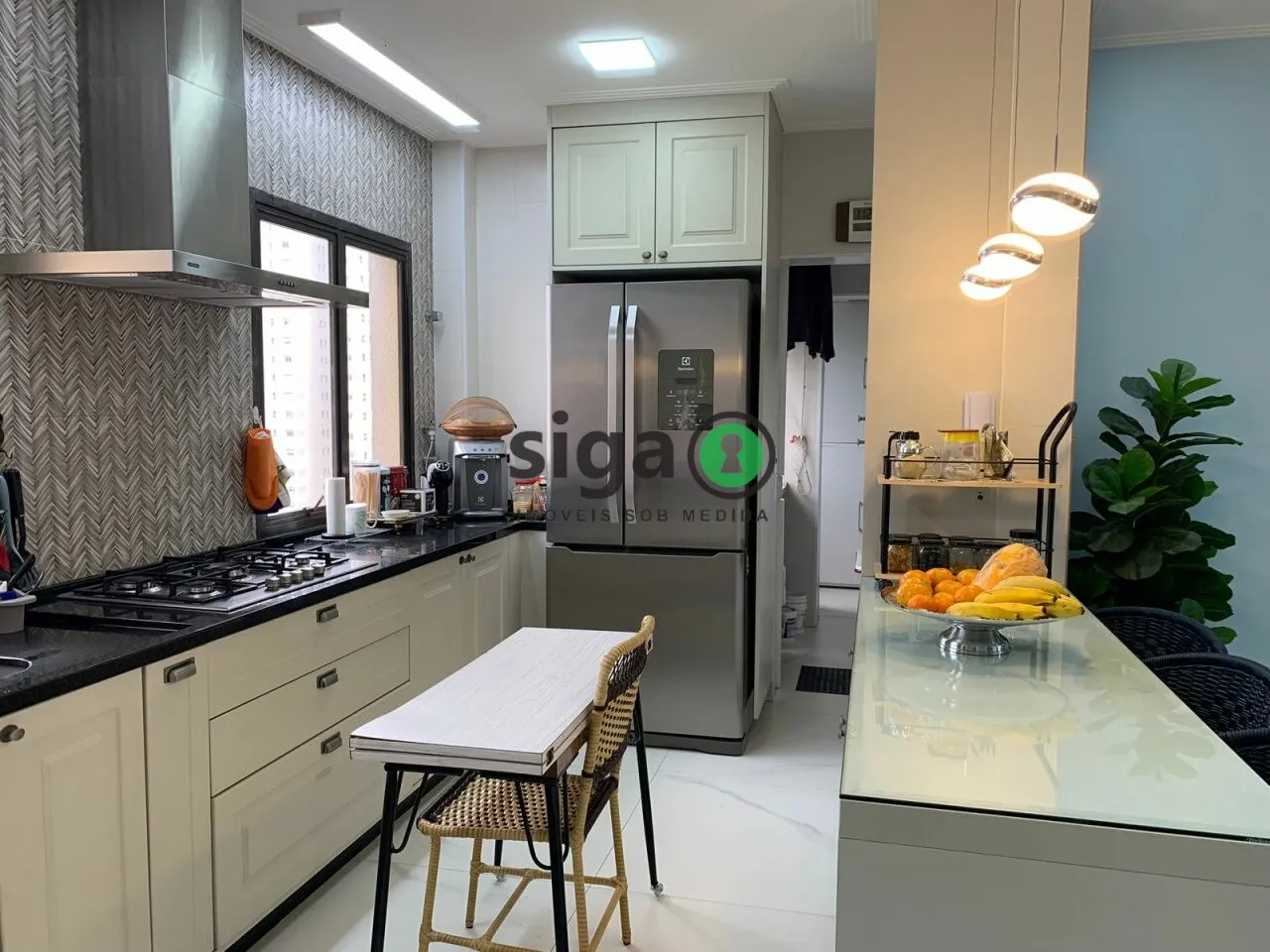 Imagem VENDE na Vila Suzana (Região do Morumbi) Apartamento com 3 quartos e 3 vagas