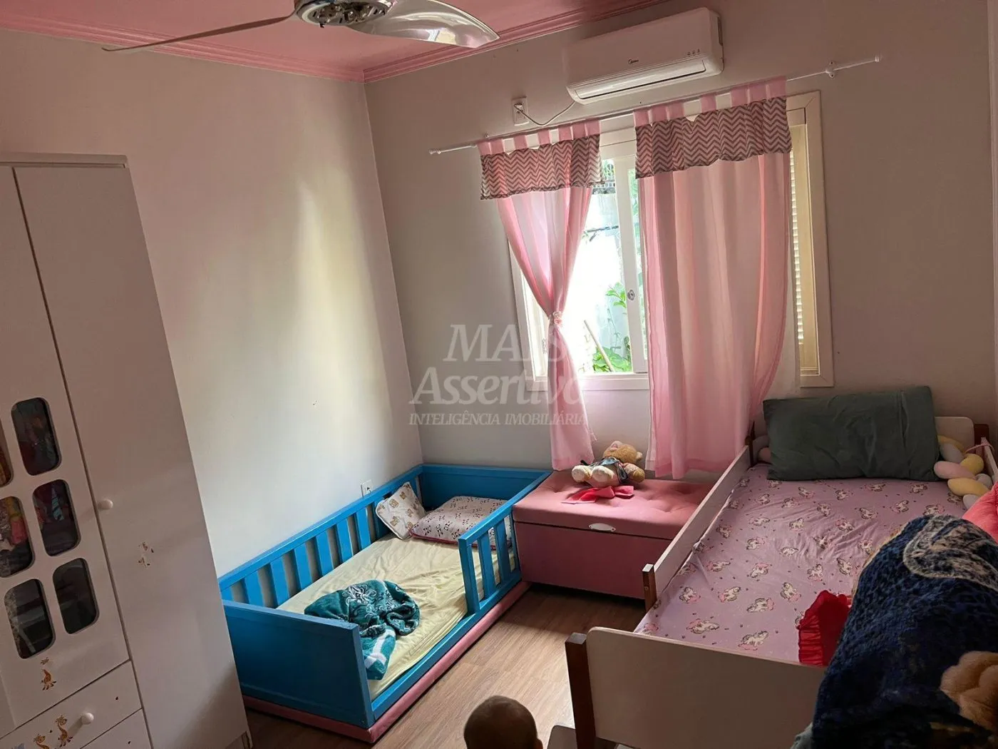 Imagem Excelente casa com 03 dormitórios para venda em Novo Hamburgo