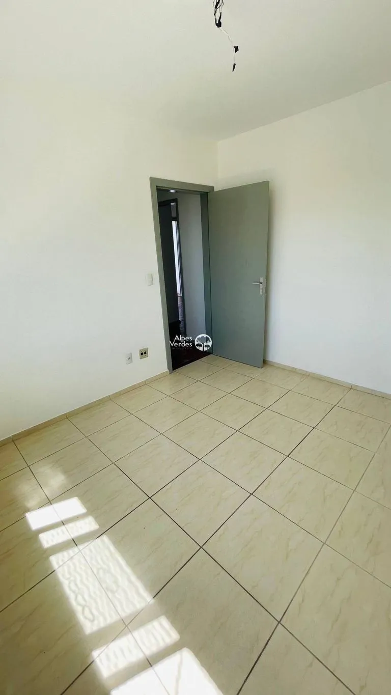 Imagem Apartamento à Venda em São Sebastião, Porto Alegre - RS