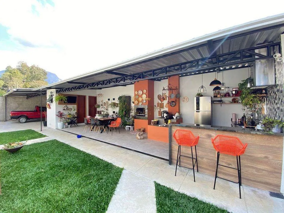 Imagem Casa para Venda em Teresópolis / RJ no bairro Vieira