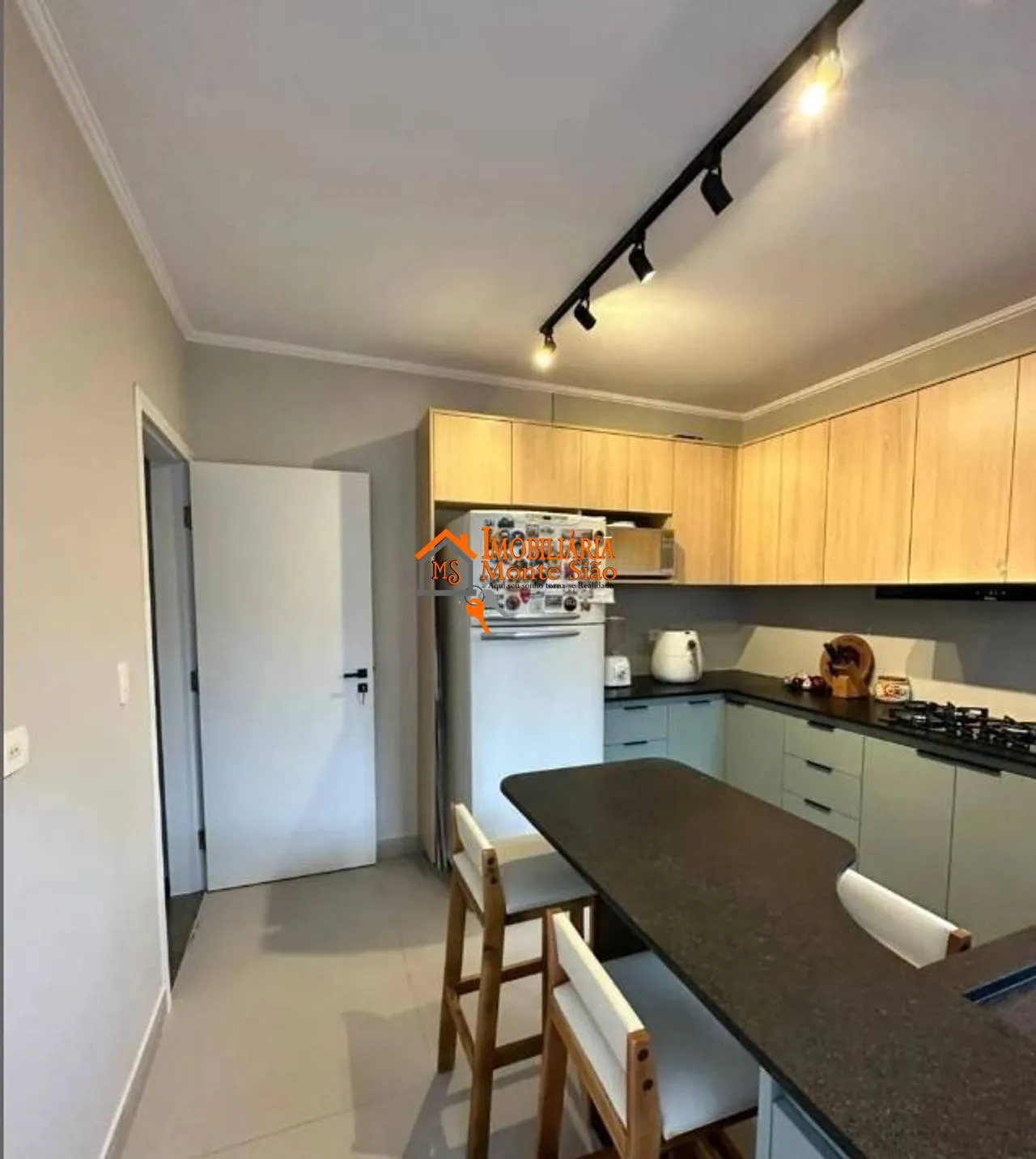 Imagem Sobrado com 3 dormitórios à venda, 187 m² por R$ 1.010.000 - Jardim Maia - Guarulhos/SP