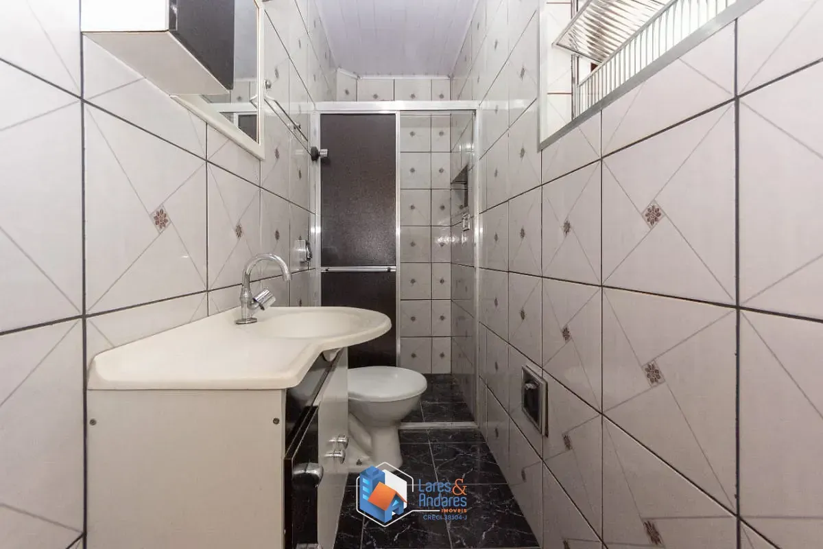 Imagem Casa para venda em Parque Santo Antônio com 5 quartos, 210m²