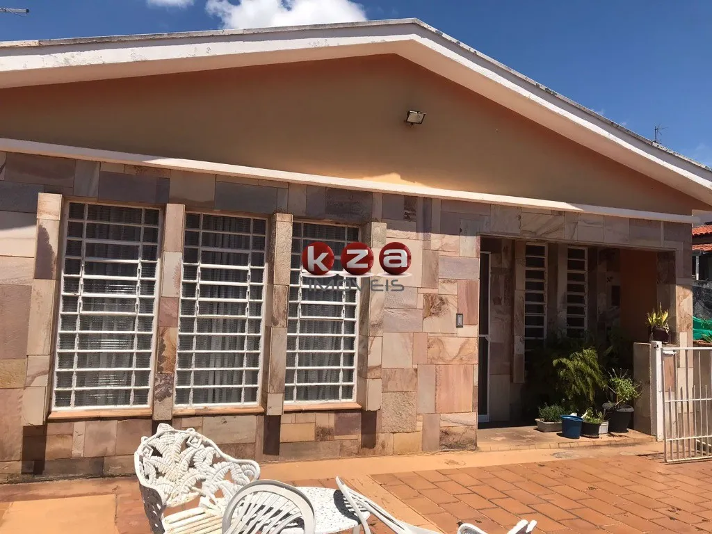 Imagem Imperdível Casa à Venda em Valinhos-SP, Jardim Bela Vista: 2 Quartos, 2 Salas, 3 Banheiros, 3 Vagas de Garagem!